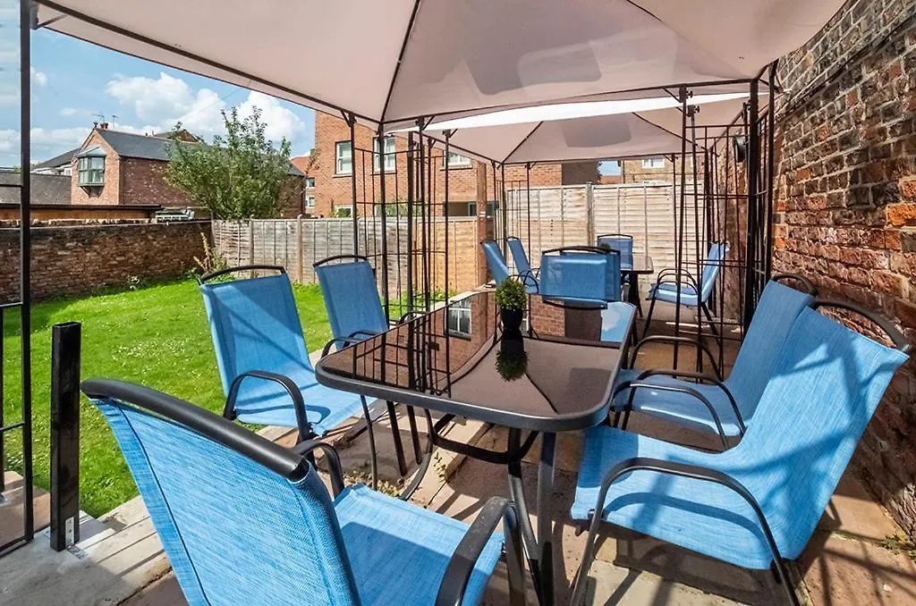 Willa 17 Penleys Grove Street York