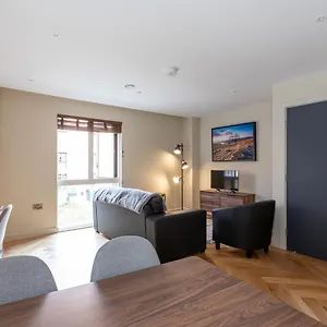 Kings Apartments, Hudson Quarter Apartment